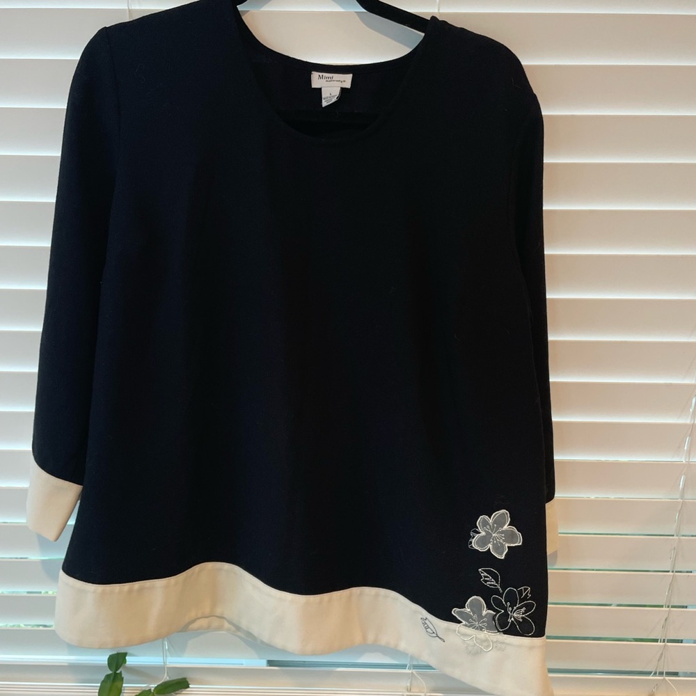 Mimi Maternity black and white top